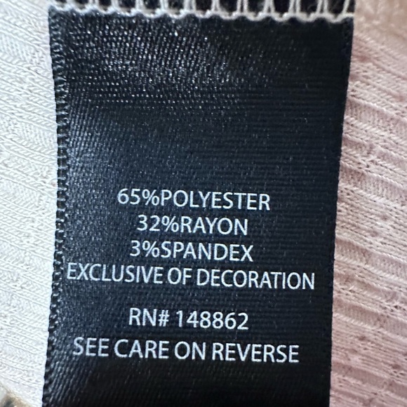 Torrid Cream Asymmetrical Sleeveless Tank size 2 (2X) - Picture 4 of 5